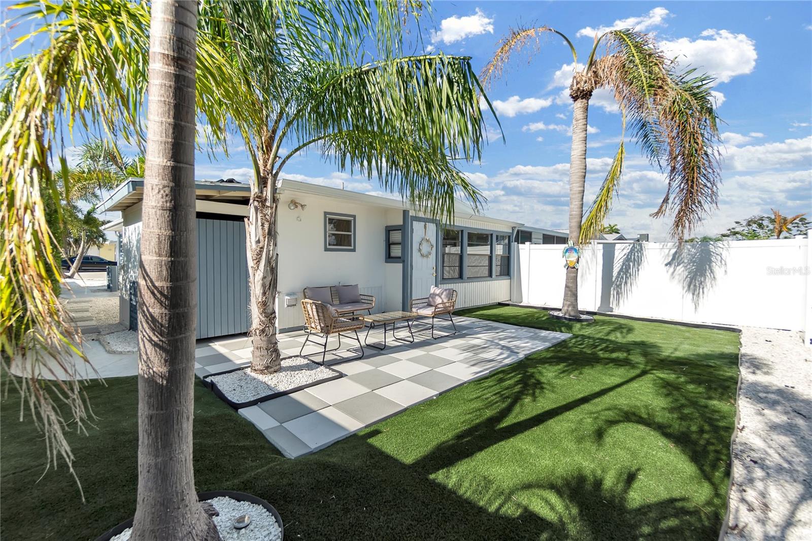 Image 23 of 33 For 407 63rd Street