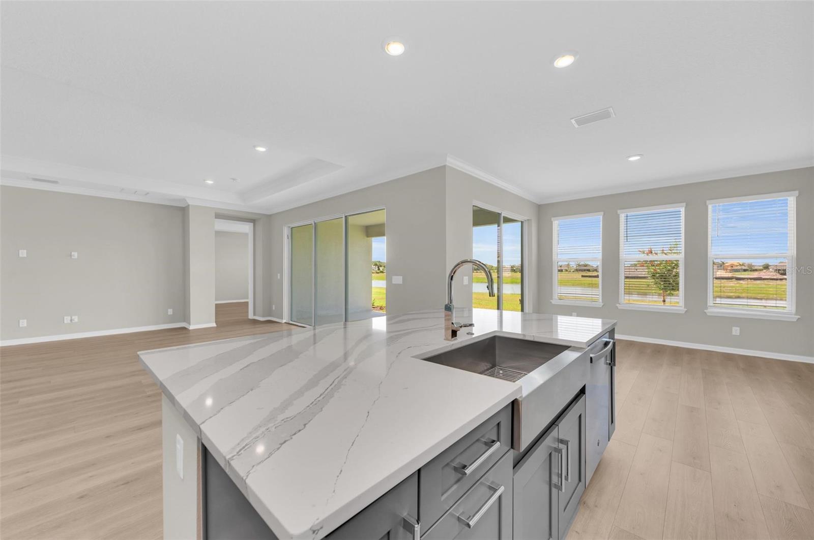 Image 12 of 51 For 16545 Star Grass Circle