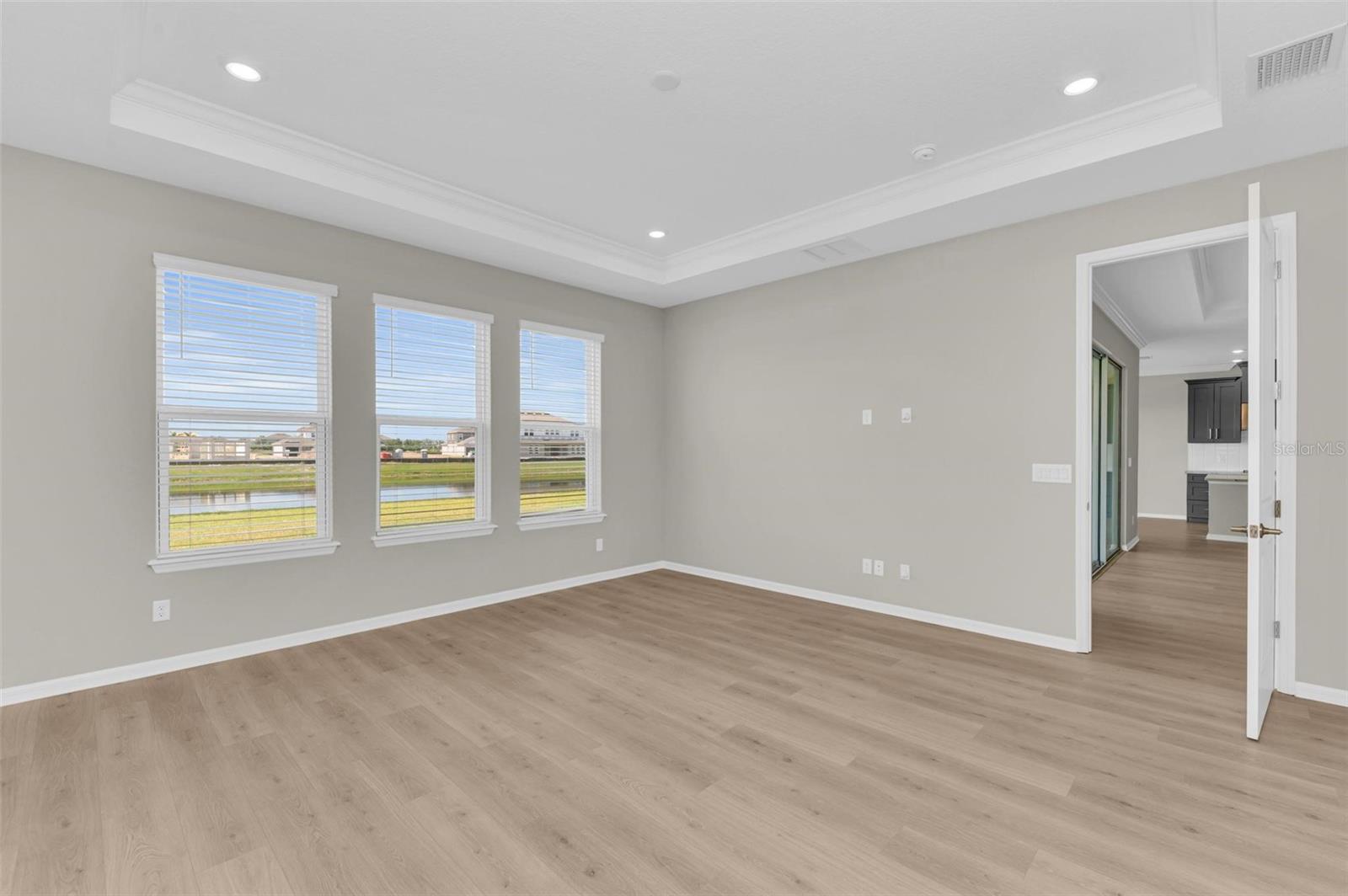 Image 14 of 51 For 16545 Star Grass Circle