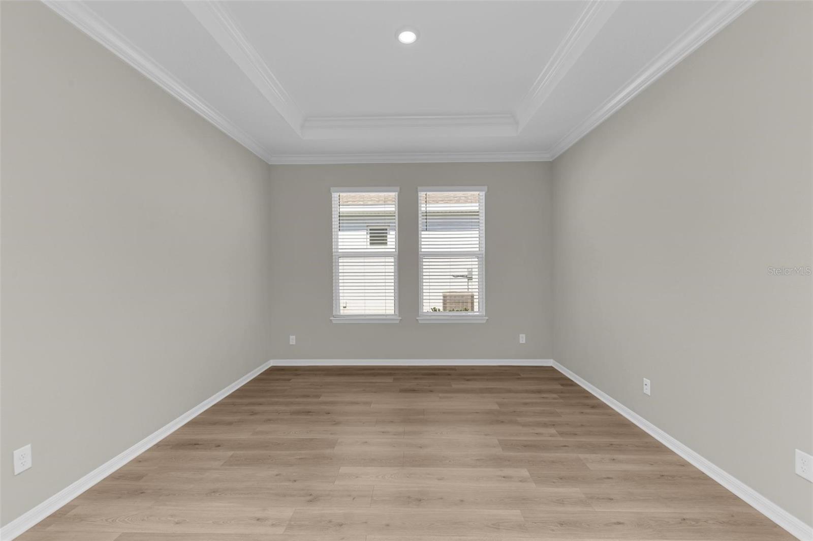 Image 19 of 51 For 16545 Star Grass Circle