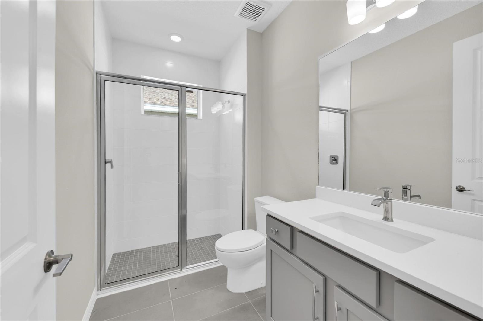 Image 26 of 51 For 16545 Star Grass Circle