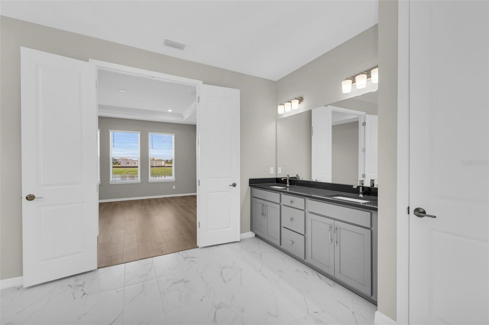 Image 32 of 51 For 16545 Star Grass Circle