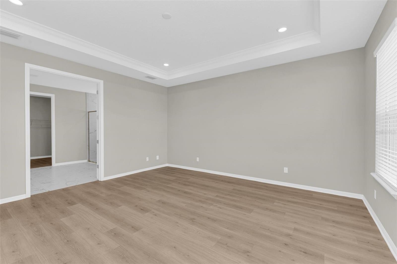 Image 36 of 51 For 16545 Star Grass Circle