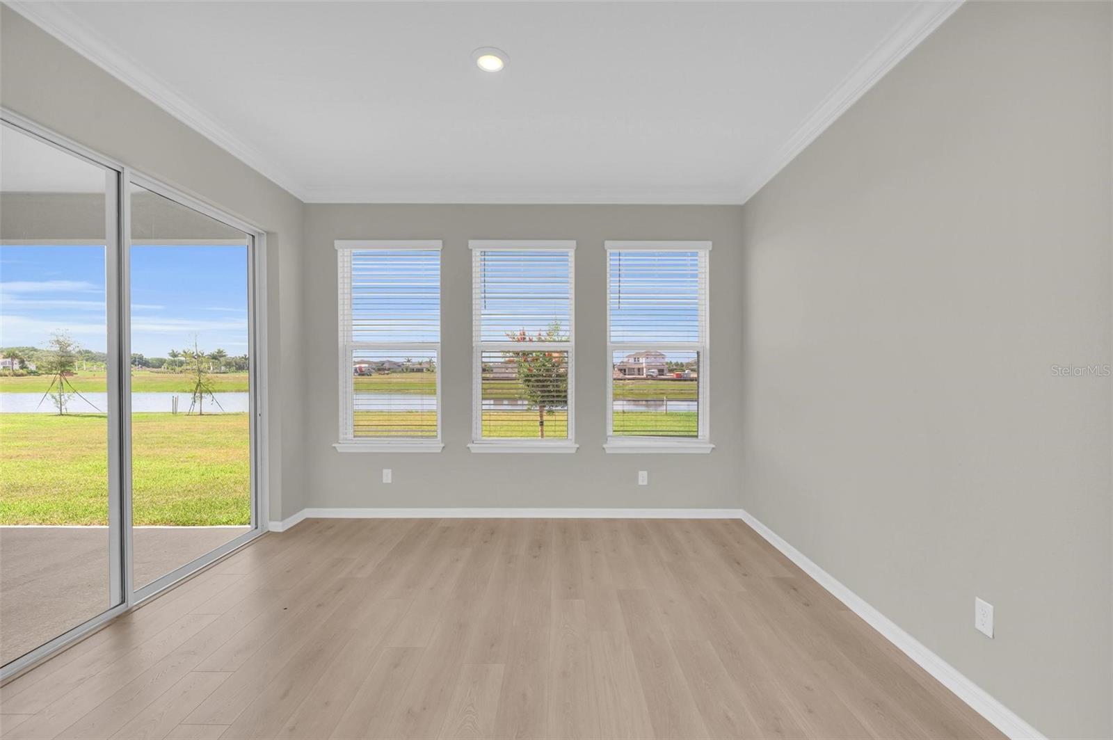 Image 37 of 51 For 16545 Star Grass Circle