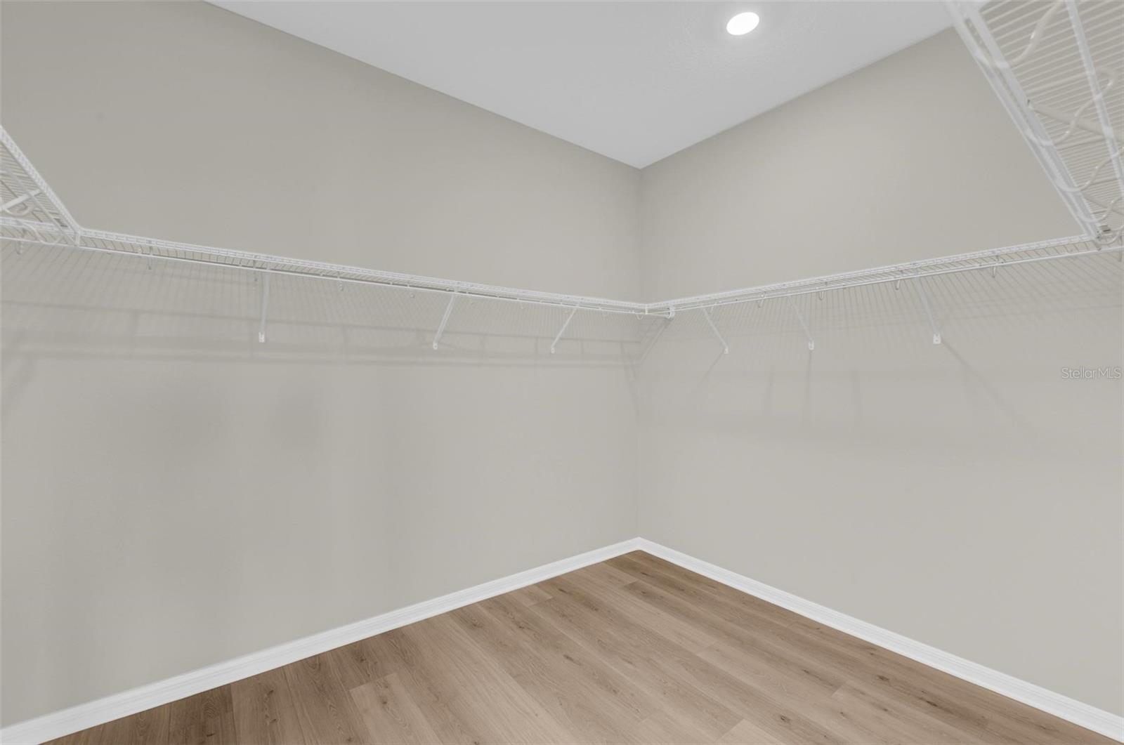 Image 50 of 51 For 16545 Star Grass Circle