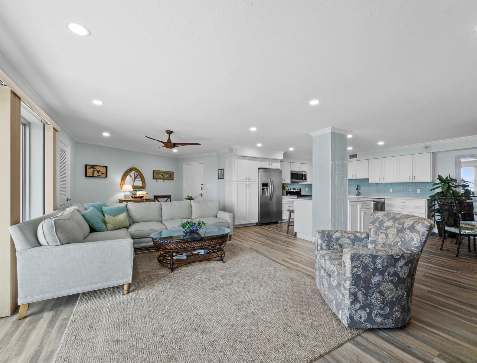 Image 11 of 51 For 2295 Gulf Of Mexico Drive 23s
