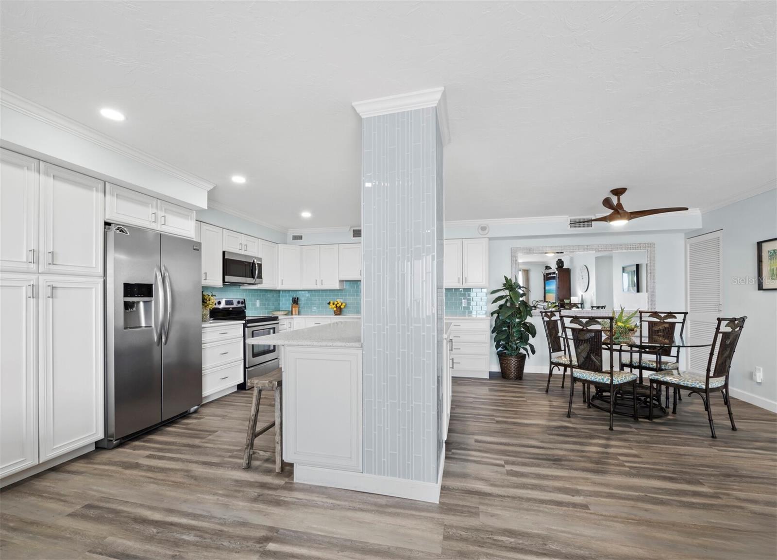 Image 13 of 51 For 2295 Gulf Of Mexico Drive 23s