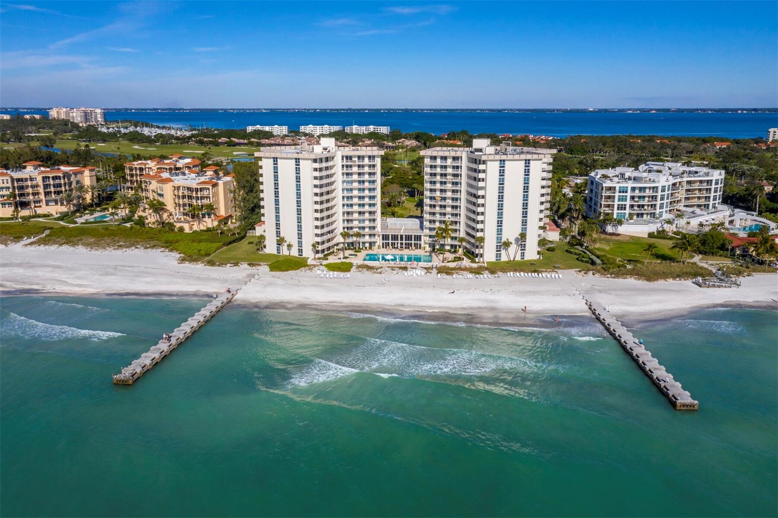 Image 2 of 51 For 2295 Gulf Of Mexico Drive 23s