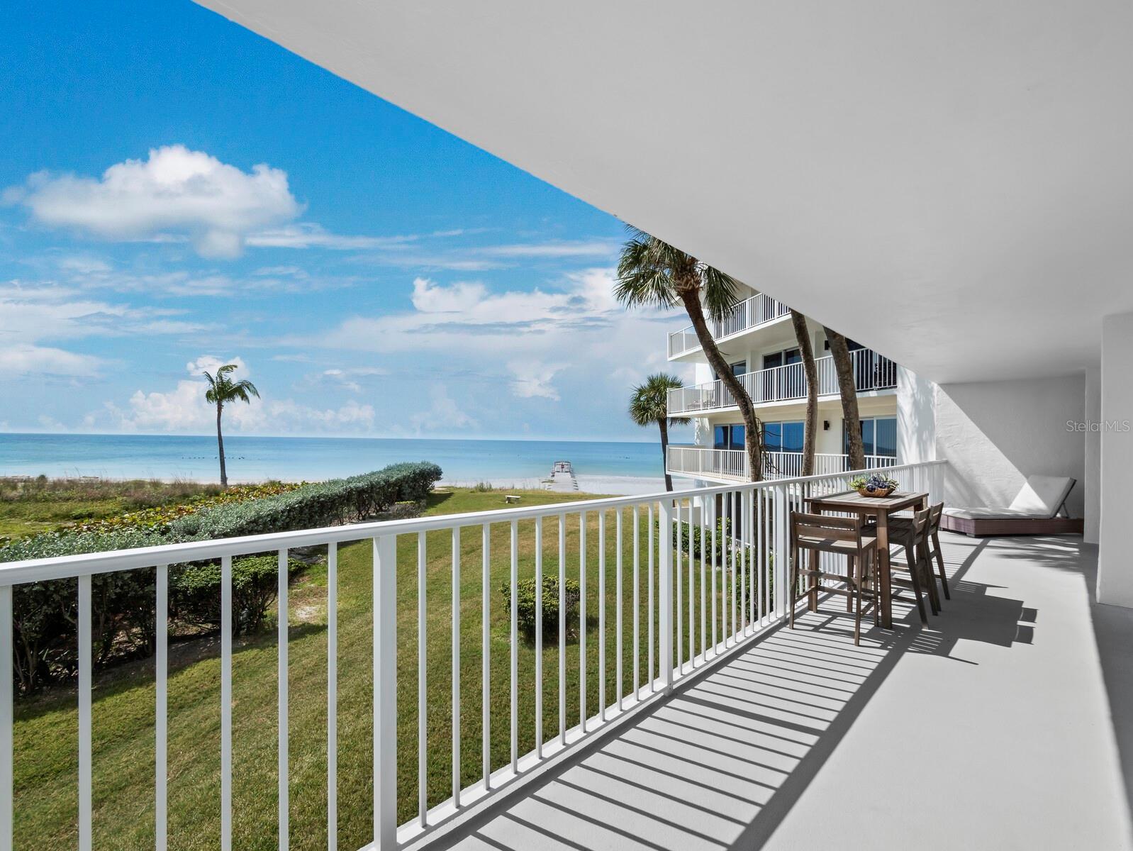 Image 24 of 51 For 2295 Gulf Of Mexico Drive 23s