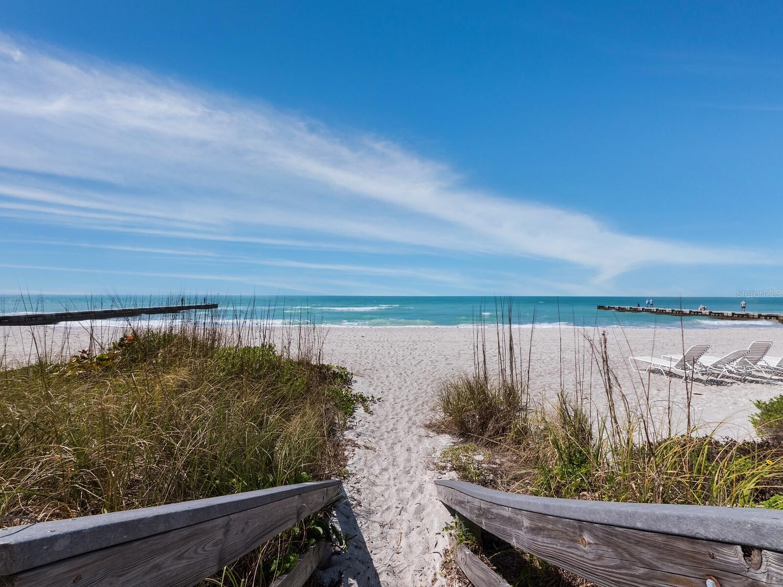 Image 31 of 51 For 2295 Gulf Of Mexico Drive 23s