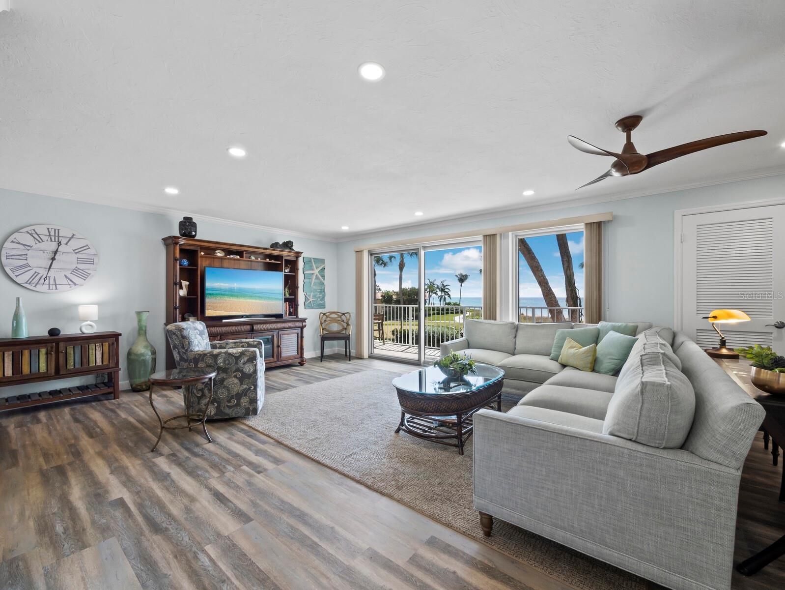 Image 4 of 51 For 2295 Gulf Of Mexico Drive 23s