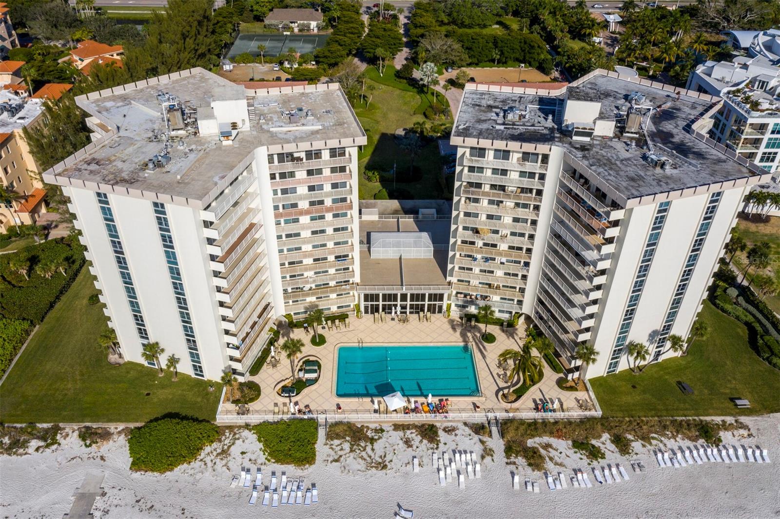 Image 50 of 51 For 2295 Gulf Of Mexico Drive 23s