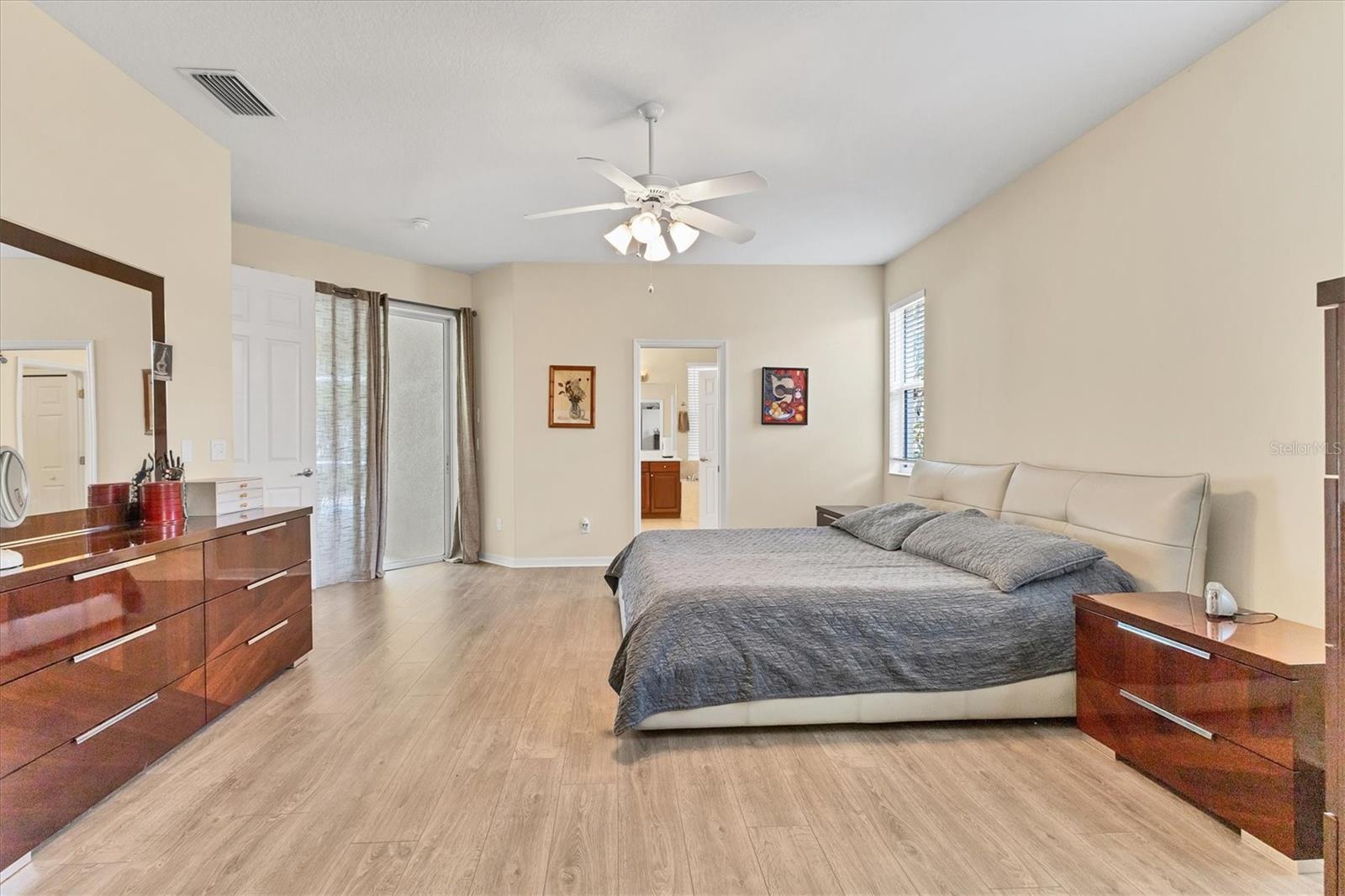 Image 23 of 51 For 7131 67th Ter E