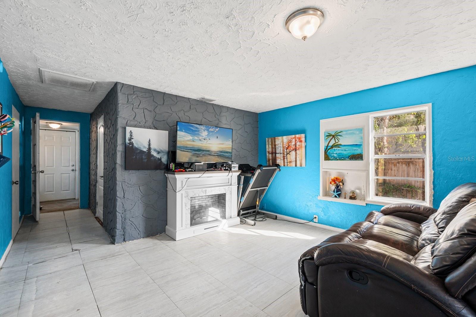 Image 10 of 28 For 1604 3rd Avenue W