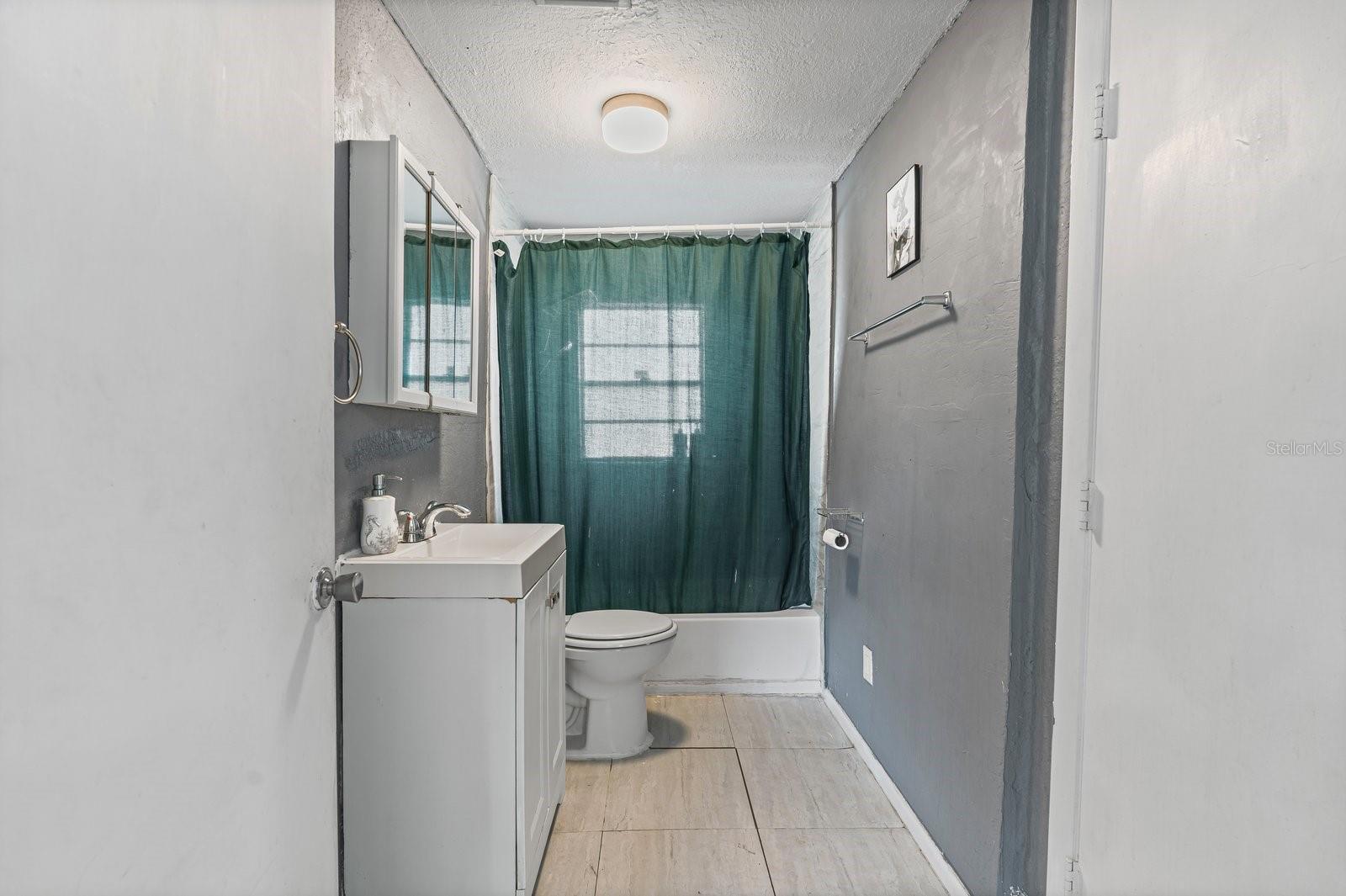 Image 16 of 28 For 1604 3rd Avenue W