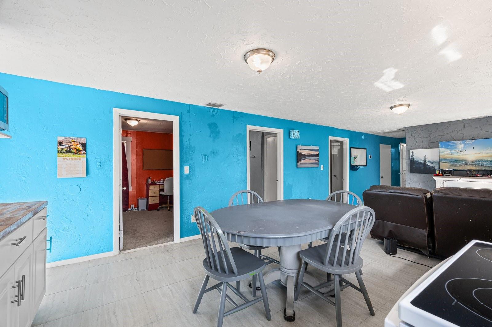 Image 8 of 28 For 1604 3rd Avenue W