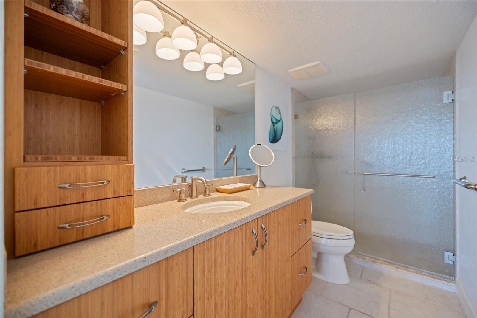 Image 27 of 69 For 625 Beach Road 602