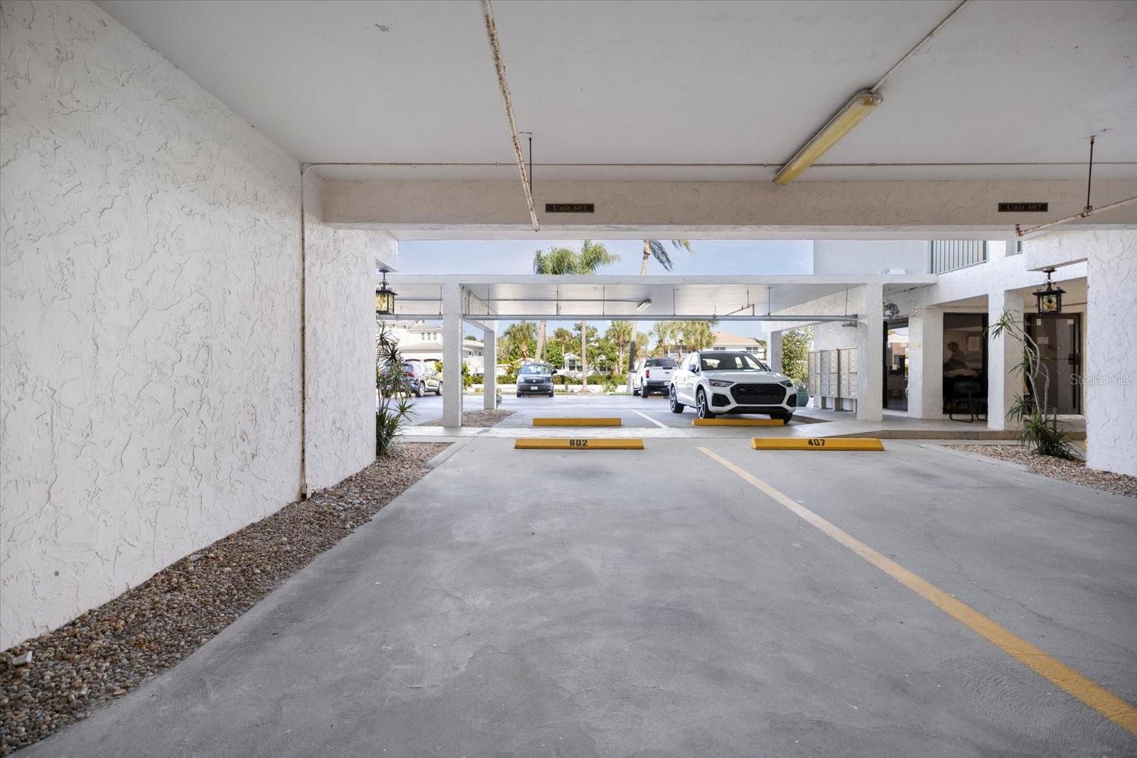 Image 48 of 69 For 625 Beach Road 602