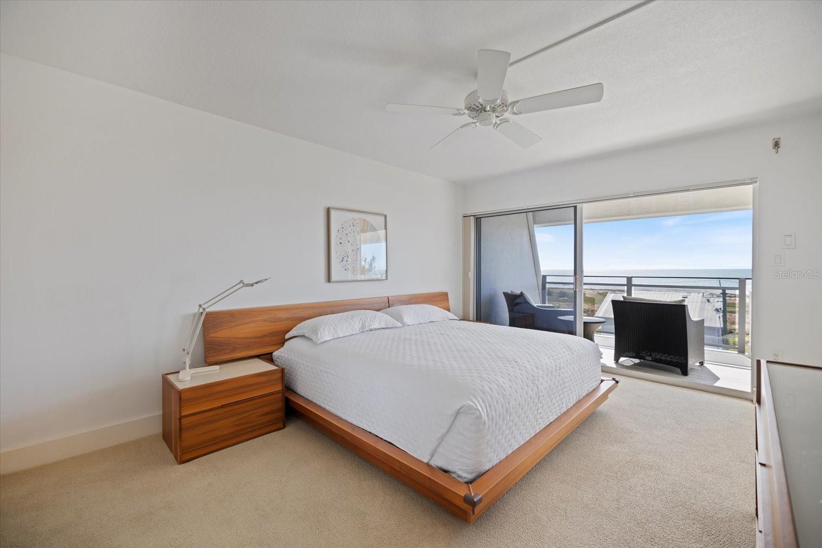 Image 5 of 69 For 625 Beach Road 602