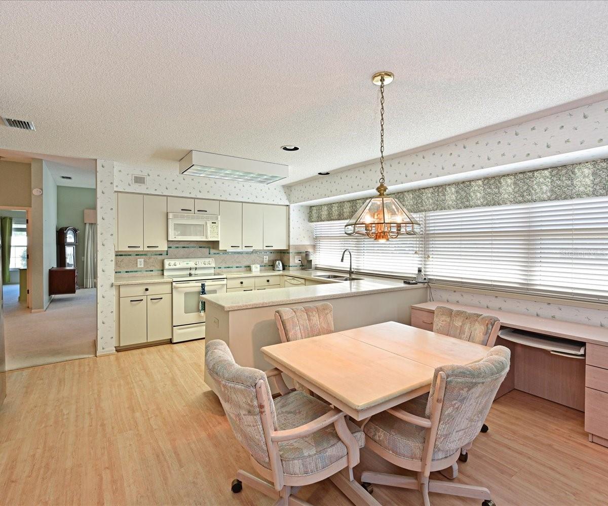 Image 16 of 31 For 4817 Montrose Drive