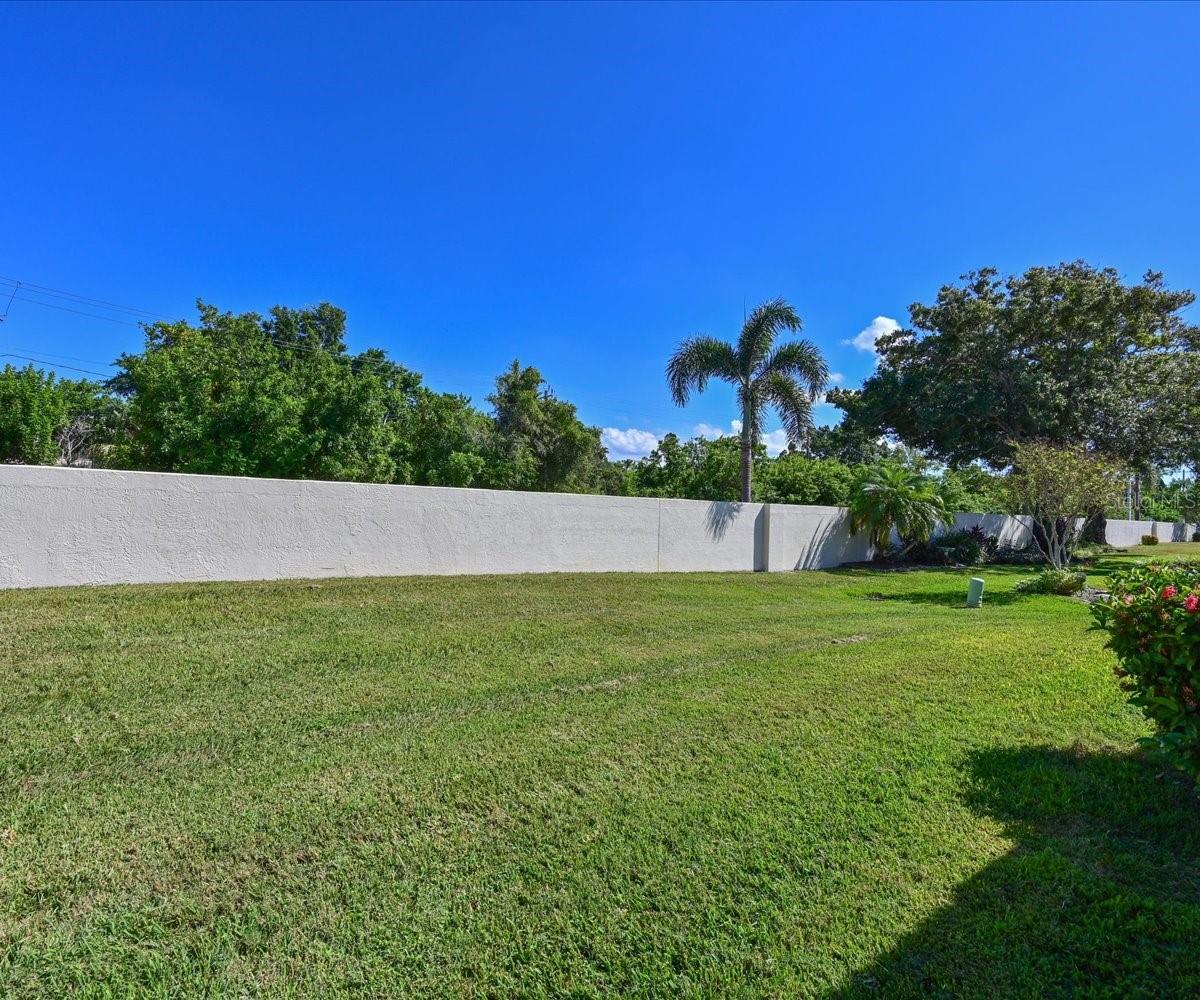 Image 22 of 31 For 4817 Montrose Drive