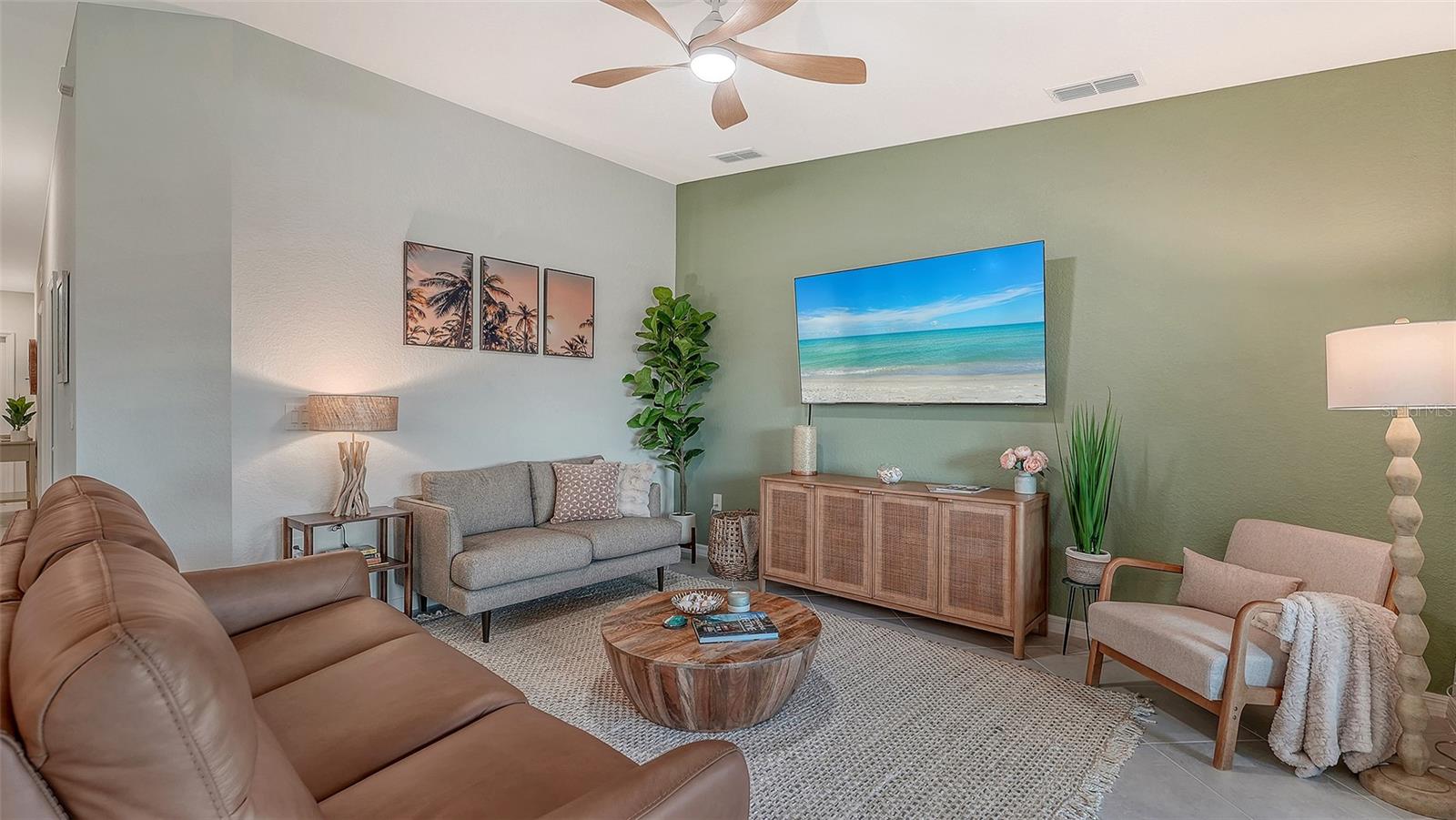 Image 17 of 96 For 17500 Opal Sand Drive 205