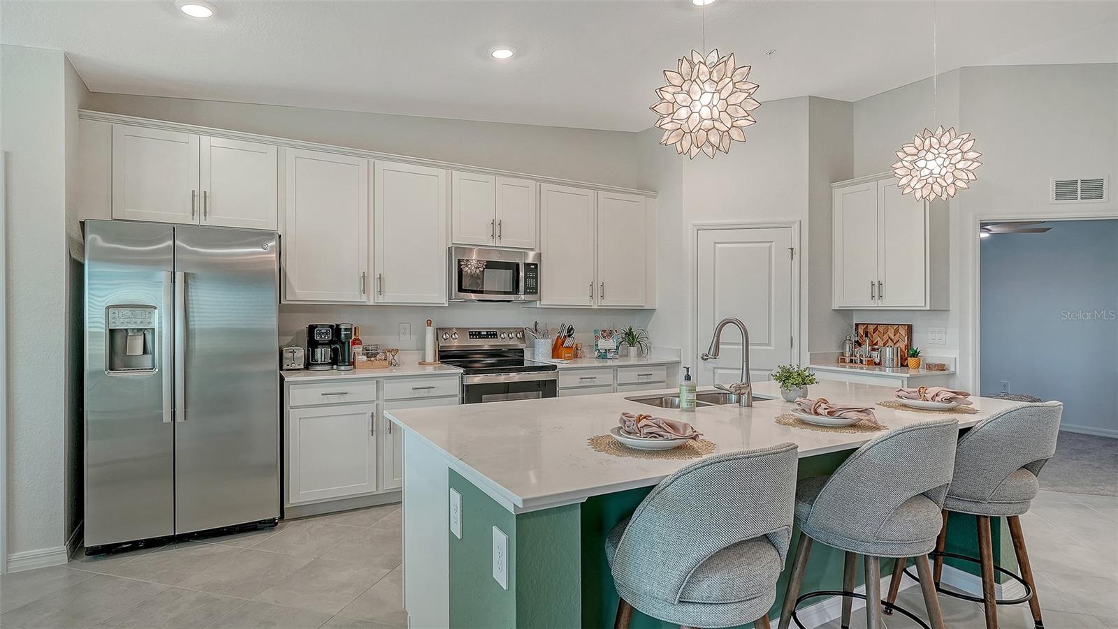 Image 18 of 96 For 17500 Opal Sand Drive 205