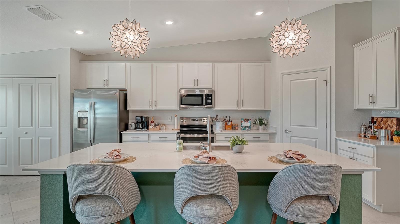 Image 19 of 96 For 17500 Opal Sand Drive 205