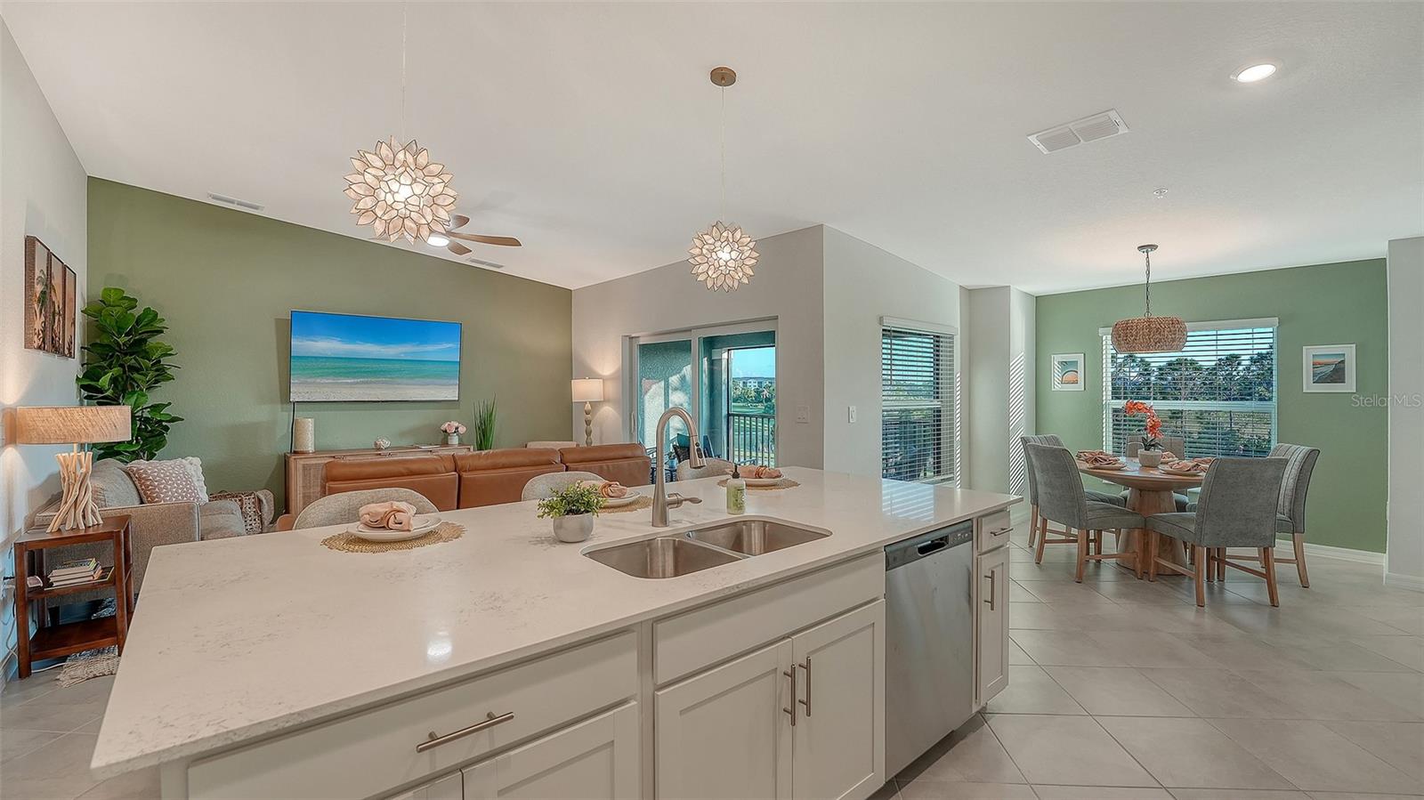 Image 22 of 96 For 17500 Opal Sand Drive 205