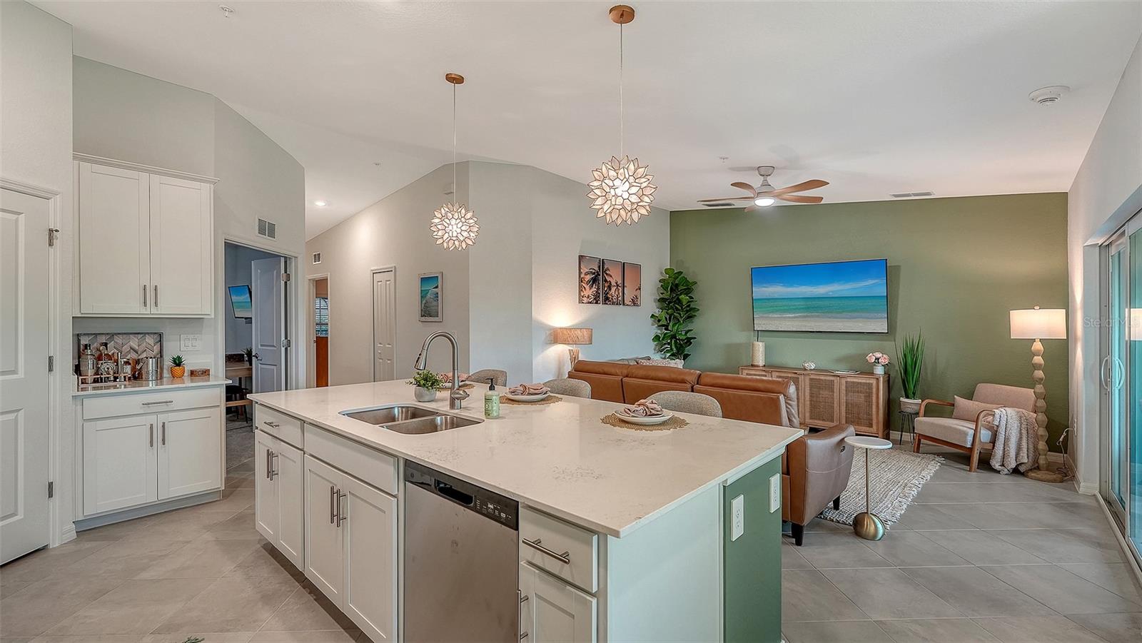 Image 26 of 96 For 17500 Opal Sand Drive 205