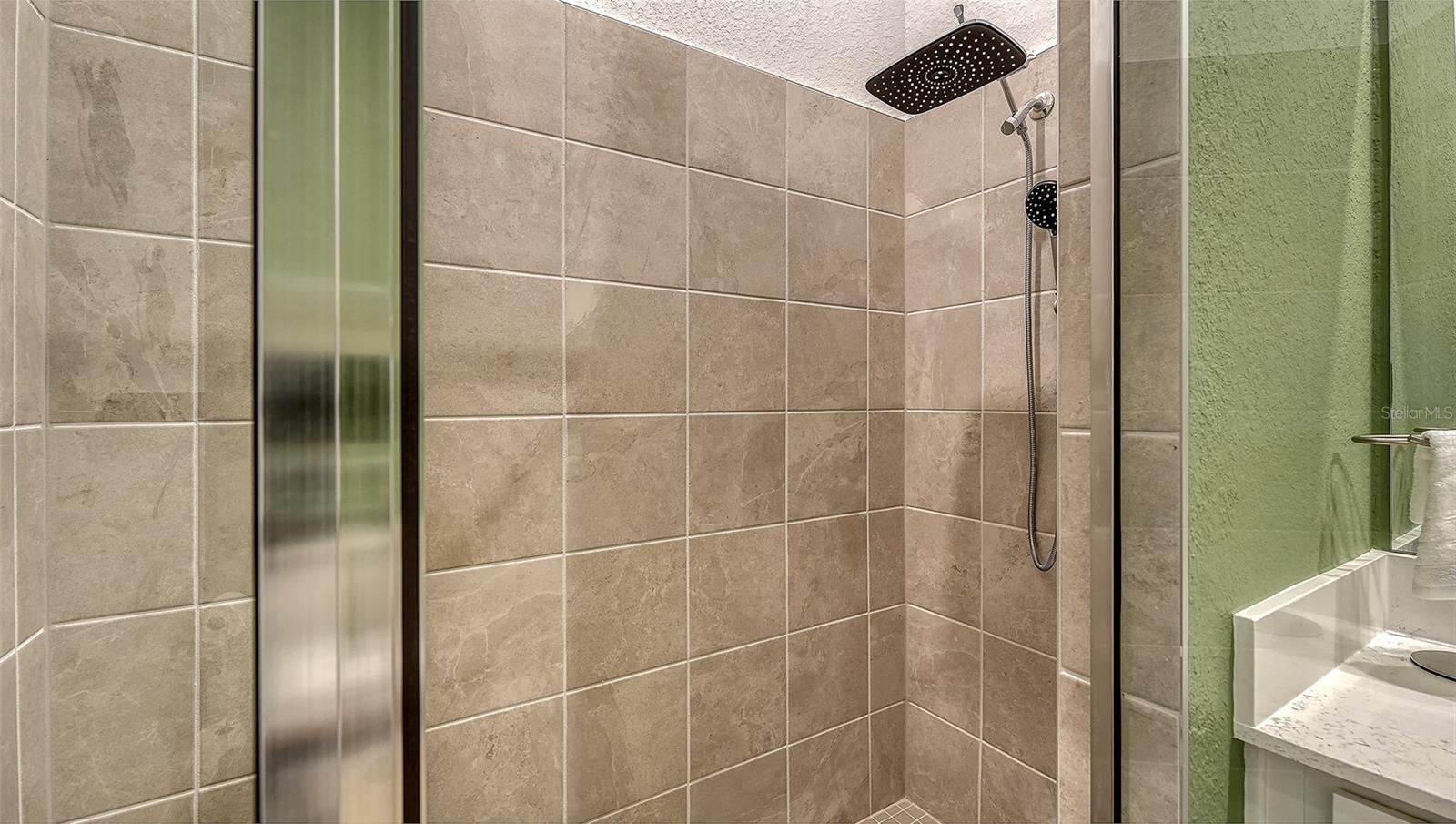 Image 36 of 96 For 17500 Opal Sand Drive 205