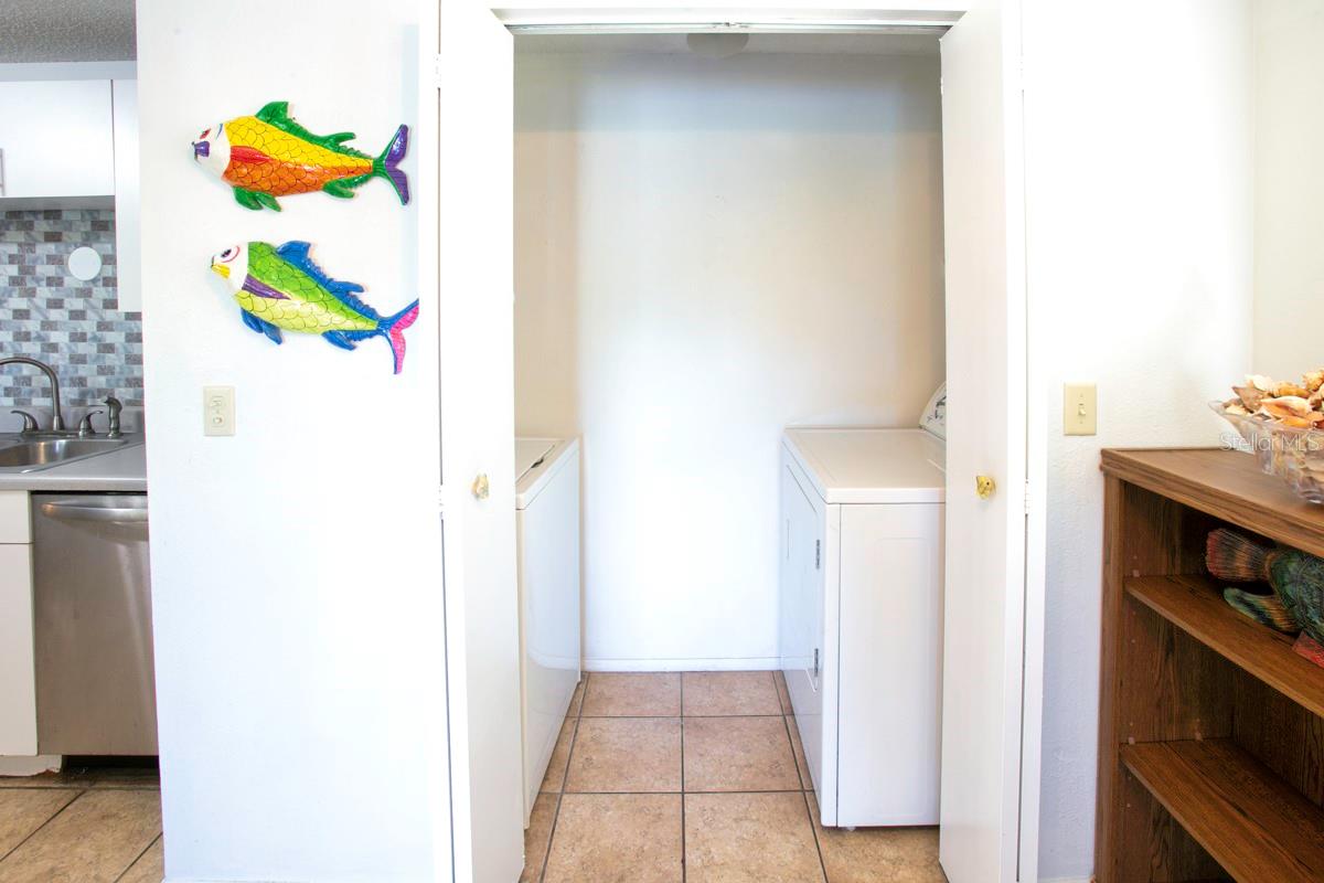 Image 11 of 32 For 6116 38th Avenue W