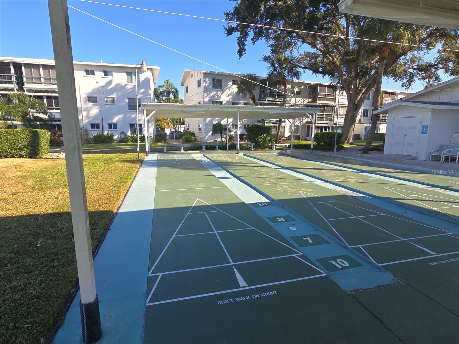 Image 27 of 30 For 1827 Sunny Dr  E27