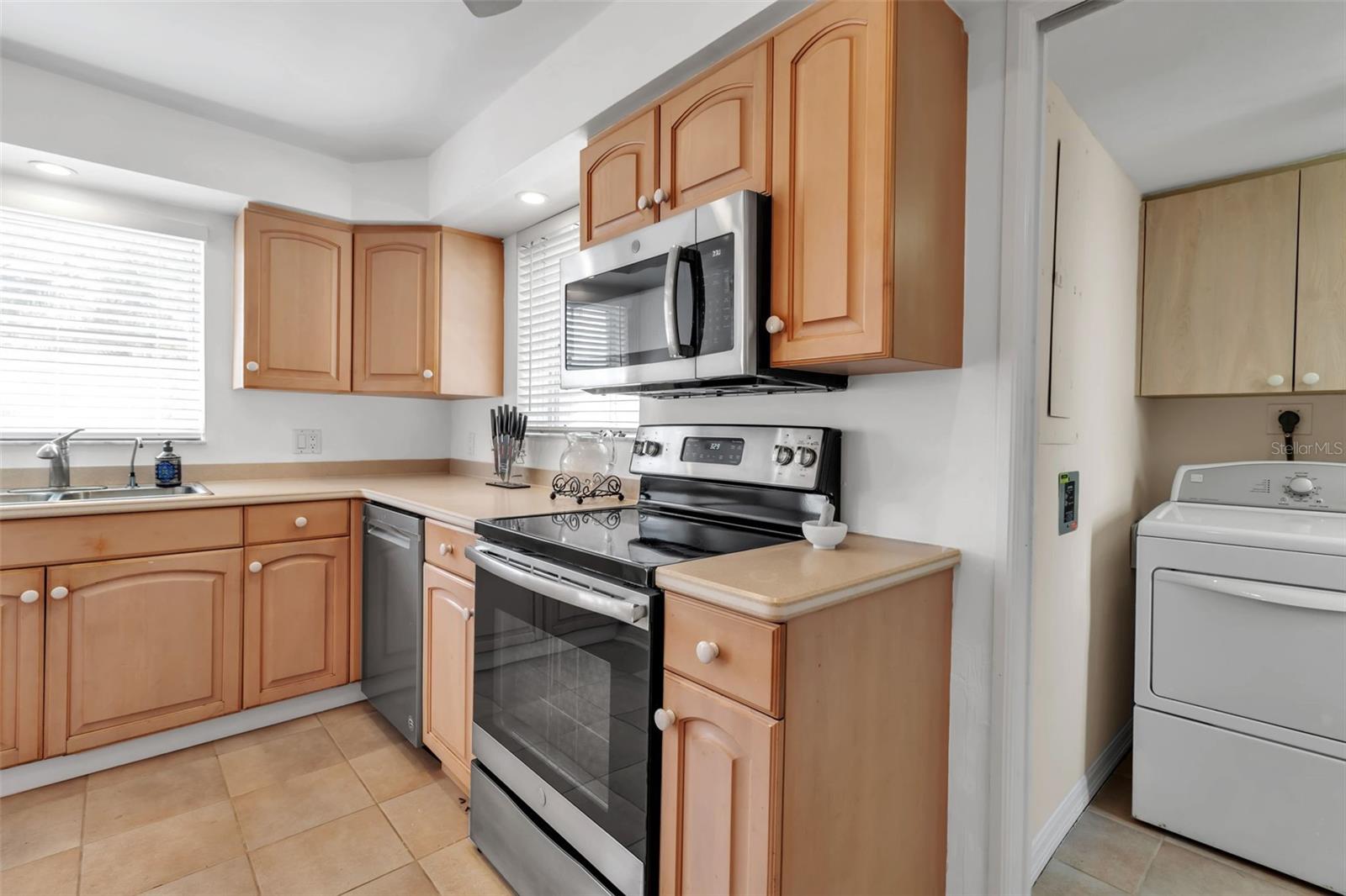 Image 17 of 46 For 369 Polk Drive