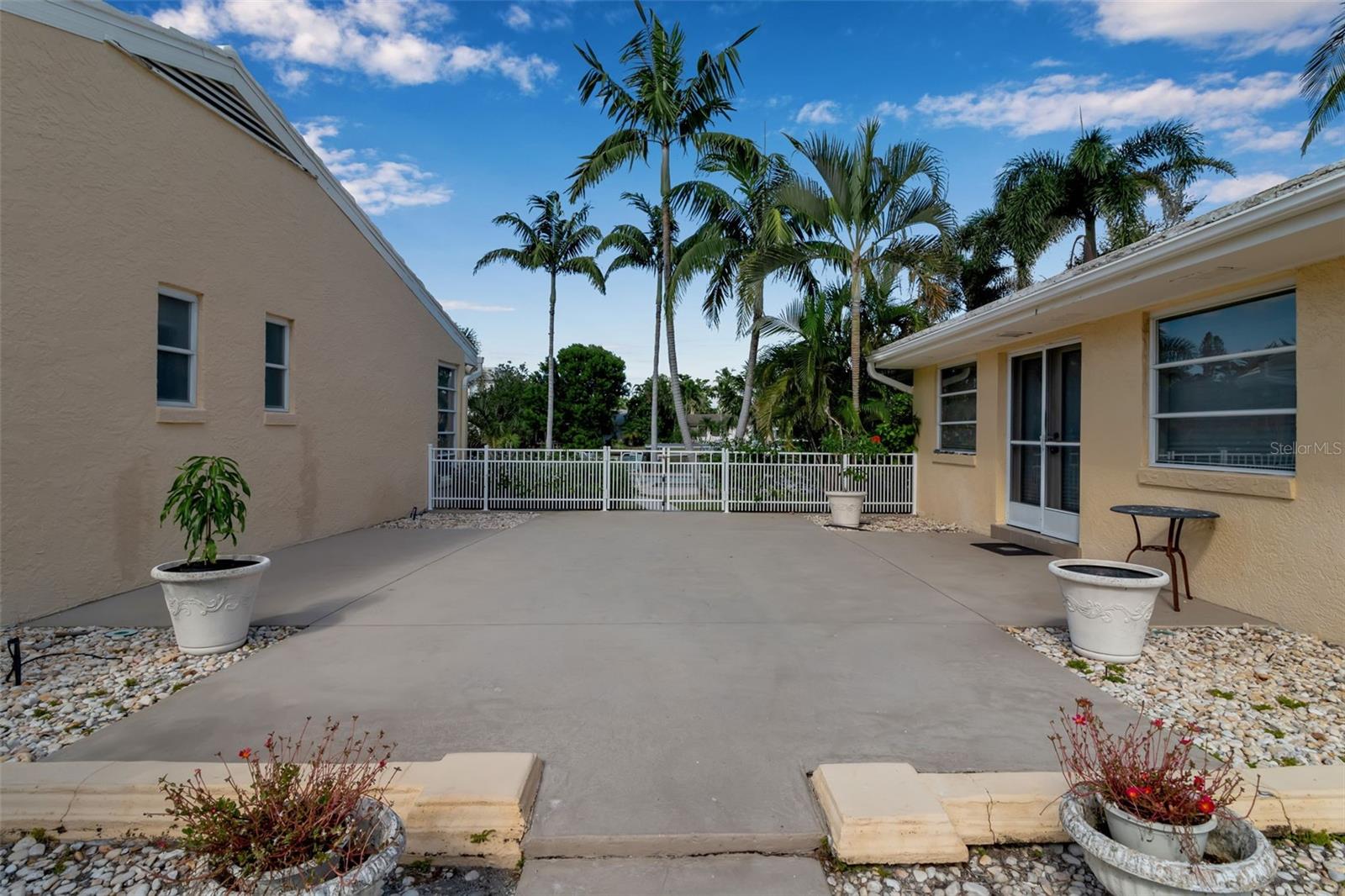 Image 5 of 46 For 369 Polk Drive