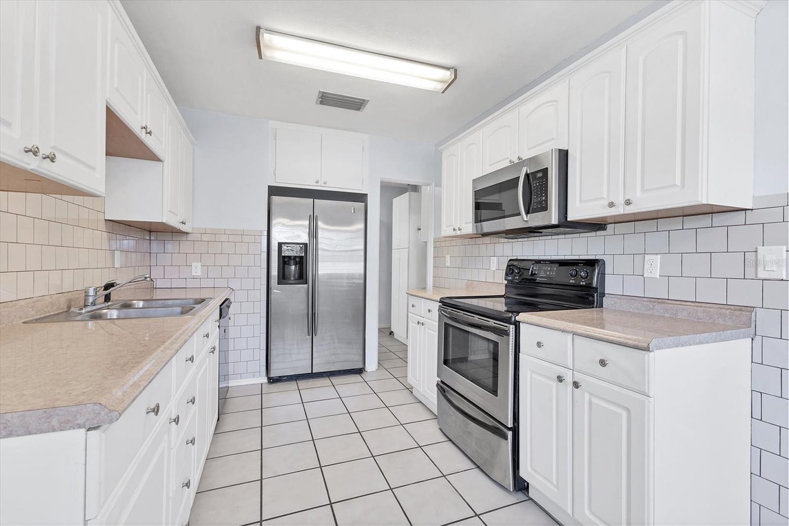 Image 10 of 32 For 2803 10th Avenue W