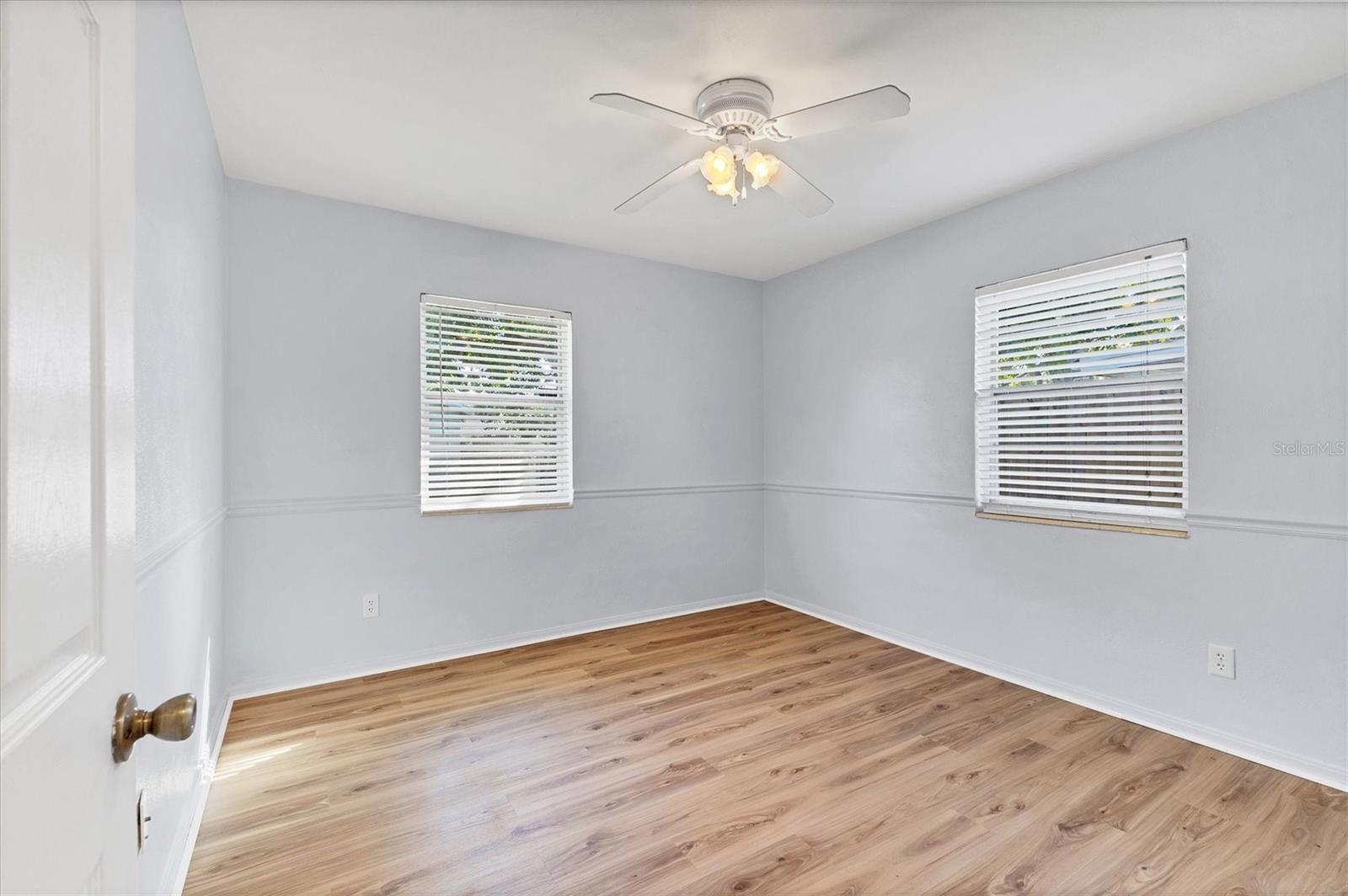 Image 19 of 32 For 2803 10th Avenue W