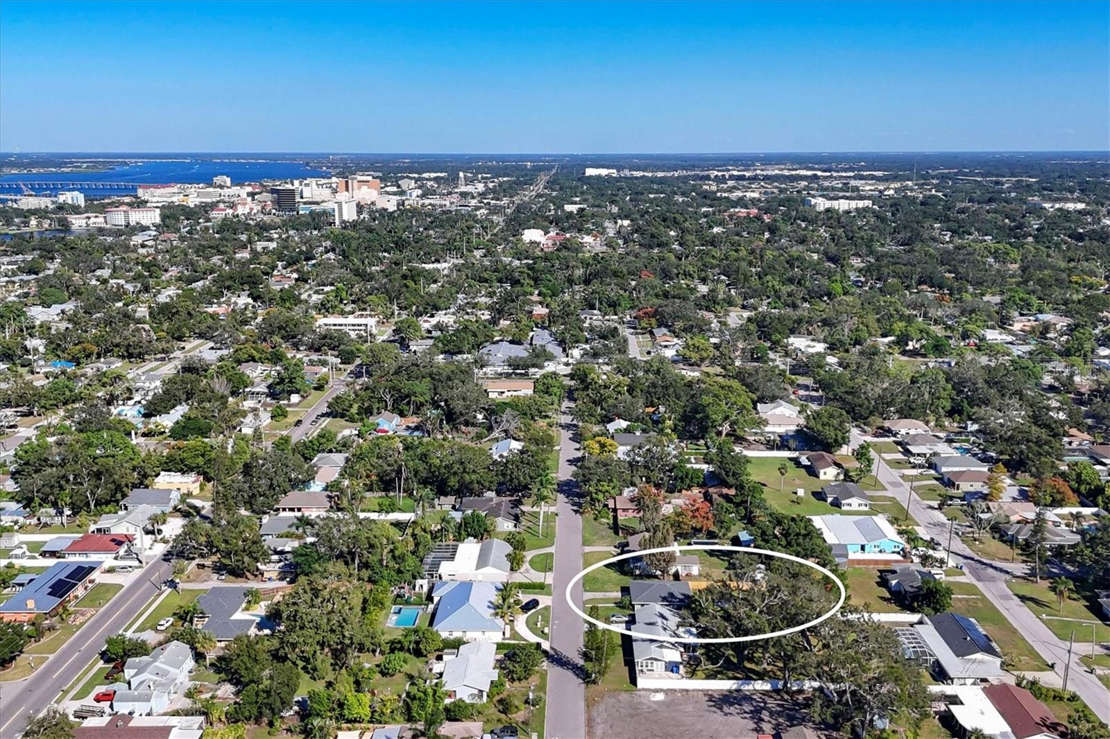 Image 4 of 32 For 2803 10th Avenue W