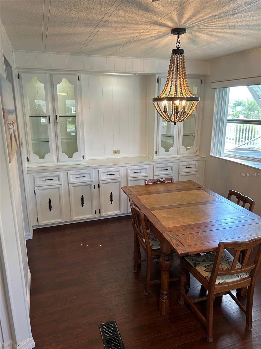 Image 14 of 37 For 3108 Terra Siesta Boulevard