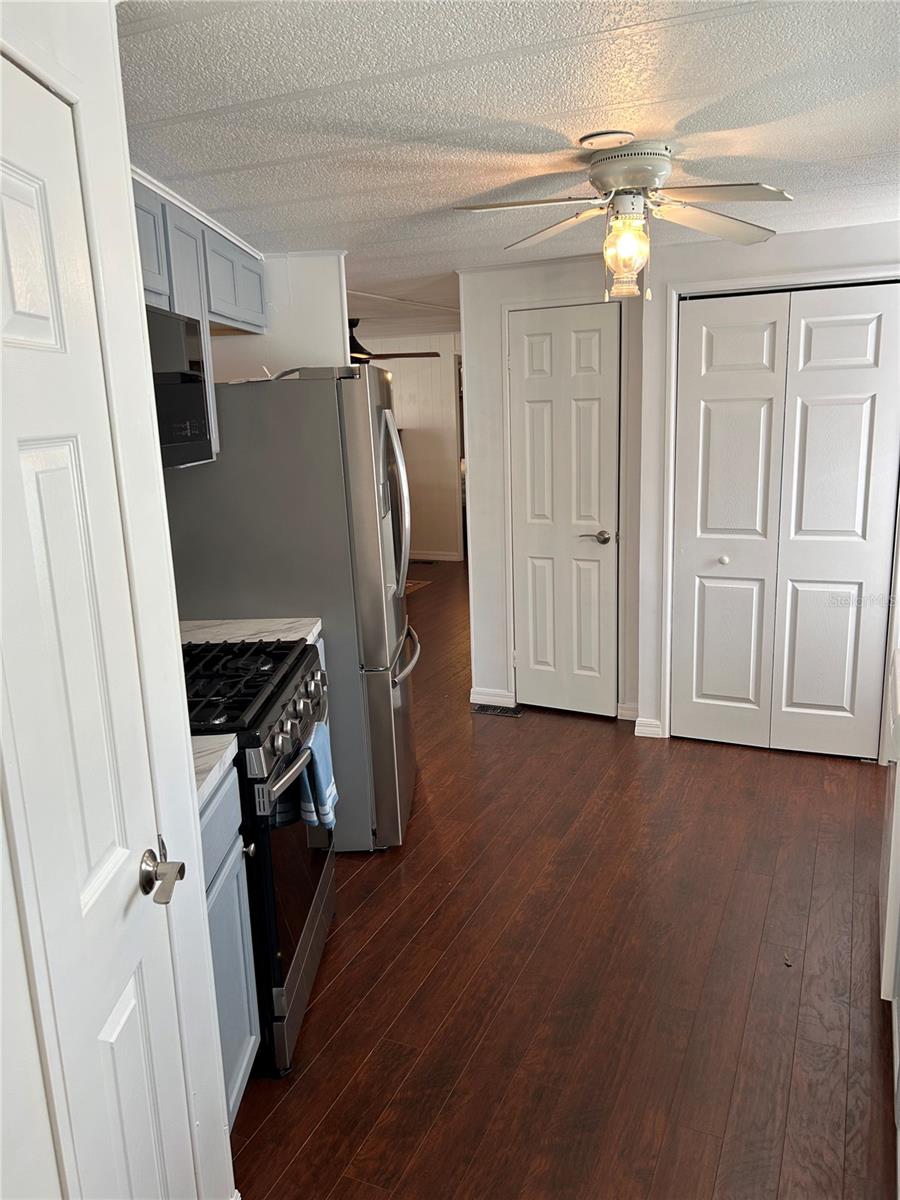 Image 17 of 37 For 3108 Terra Siesta Boulevard