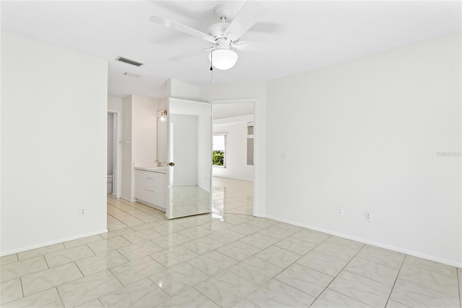 Image 18 of 45 For 4120 Marseilles Avenue 3268