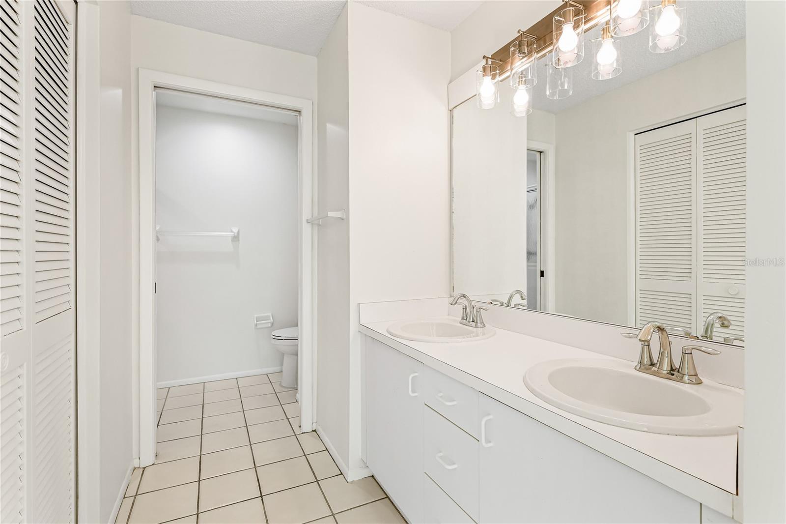 Image 19 of 45 For 4120 Marseilles Avenue 3268