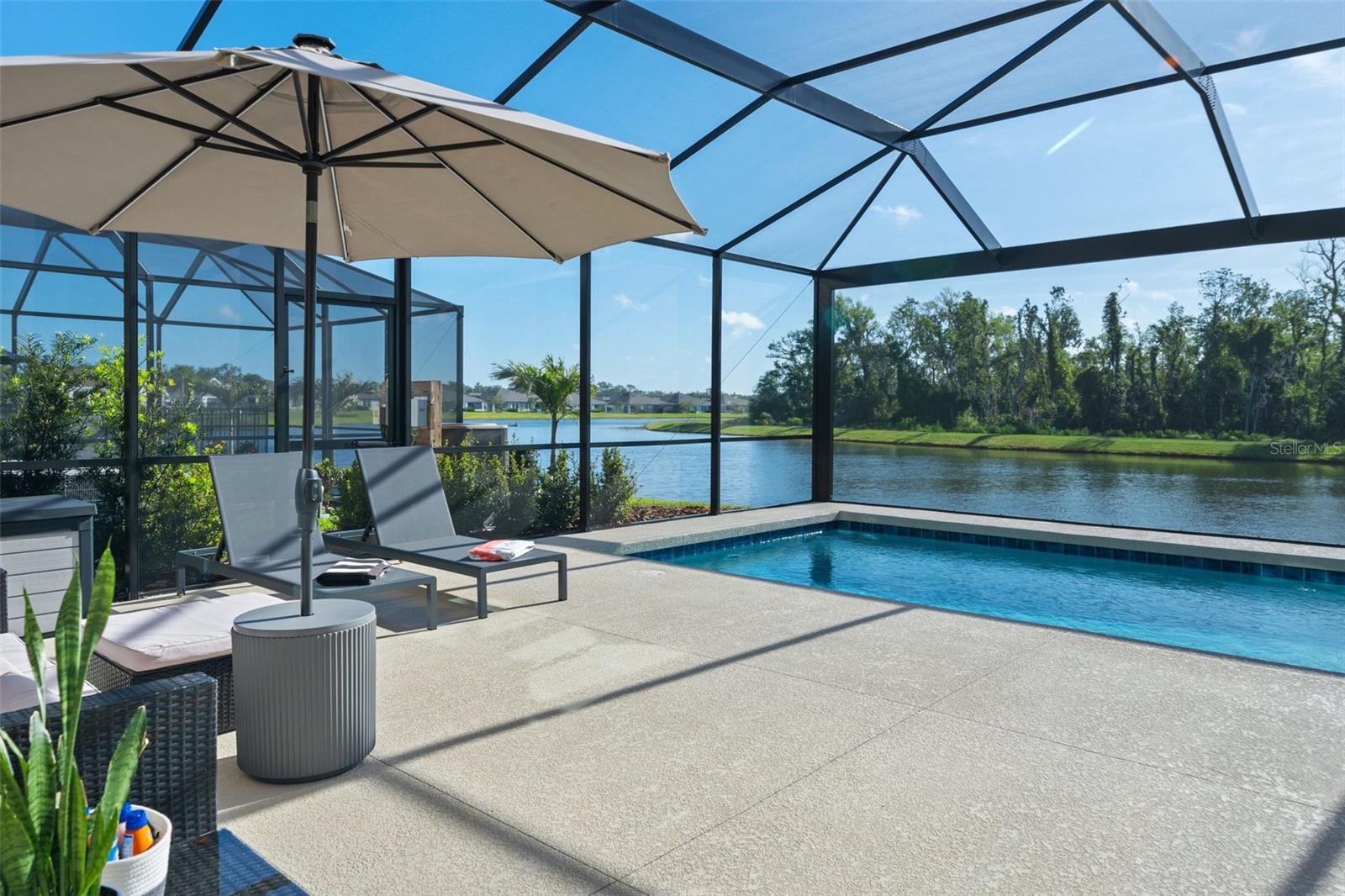 Image 27 of 63 For 12654 Oak Hill Way