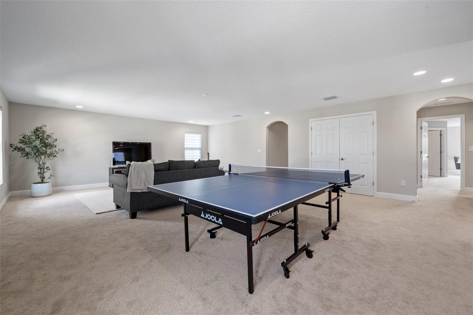Image 43 of 63 For 12654 Oak Hill Way