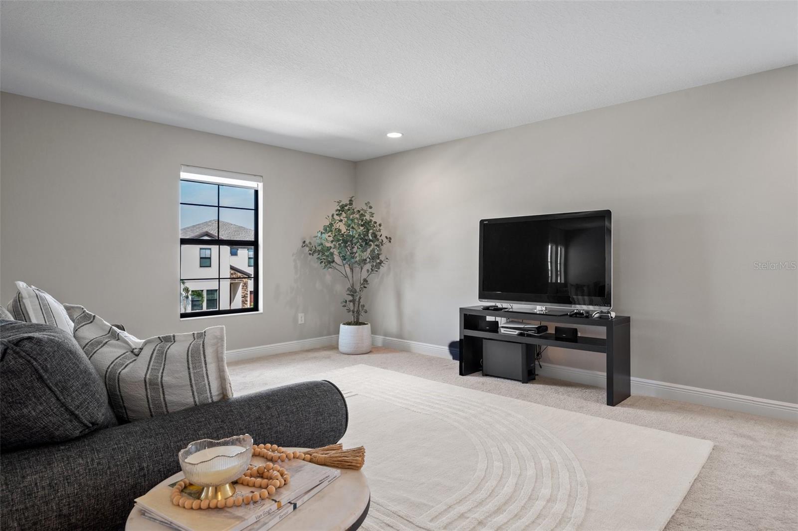 Image 45 of 63 For 12654 Oak Hill Way