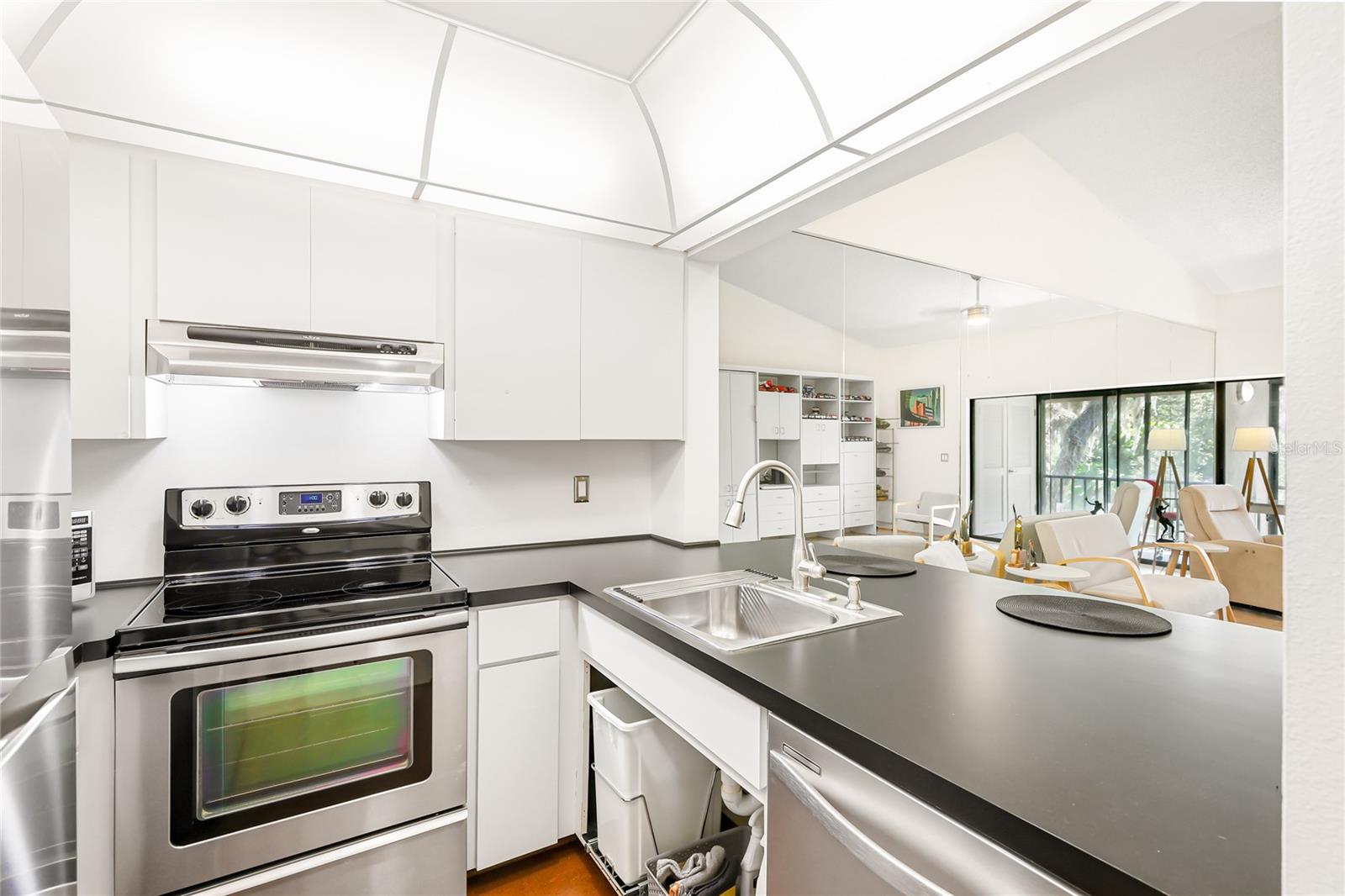 Image 14 of 43 For 6016 Oak Creek Lane 1933