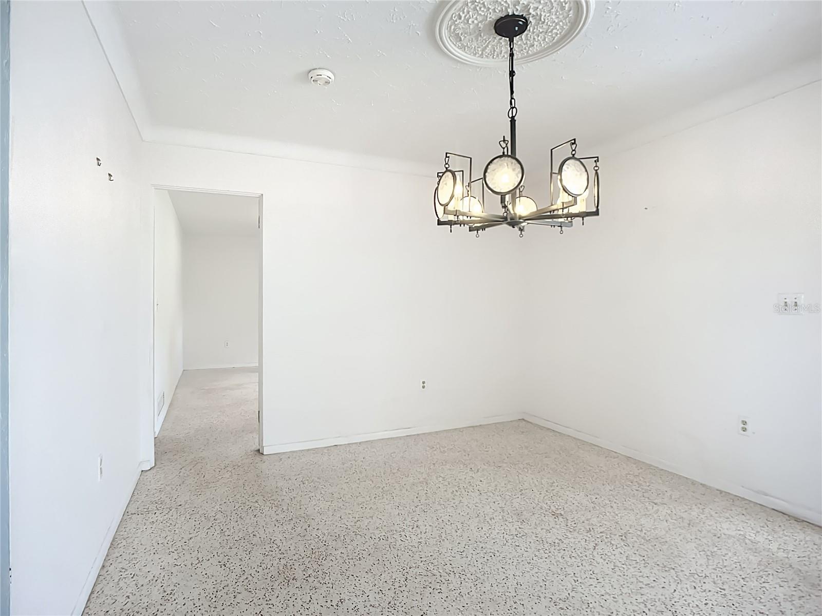 Image 8 of 28 For 2629 Bigelow Drive