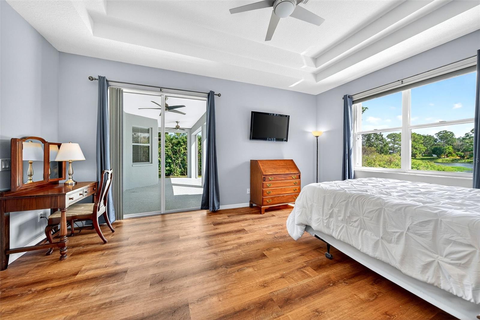 Image 14 of 30 For 6617 Cheswick Street