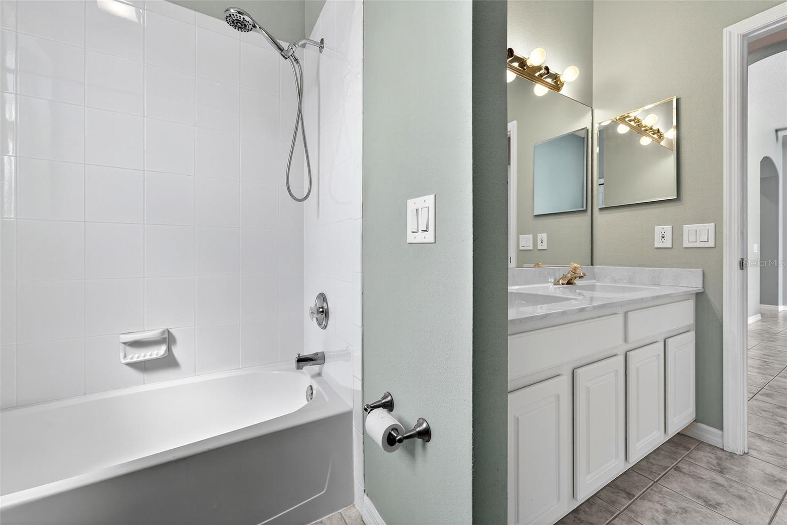 Image 19 of 30 For 6617 Cheswick Street