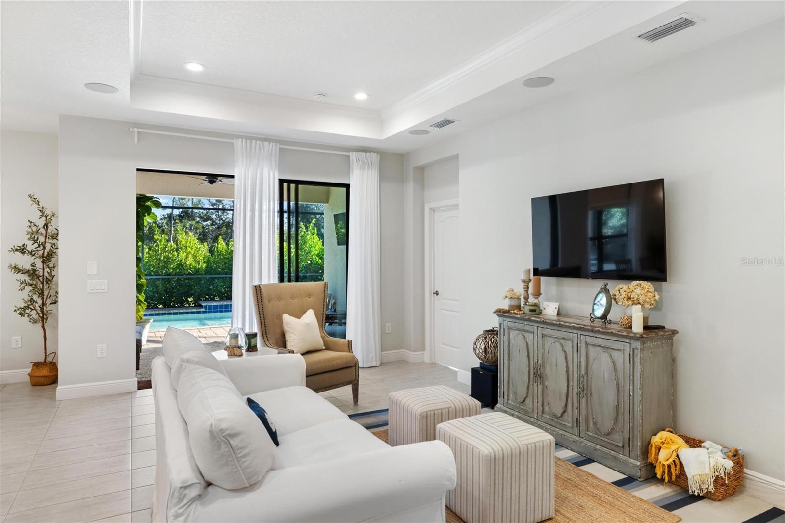 Image 7 of 75 For 13145 Steinhatchee Loop